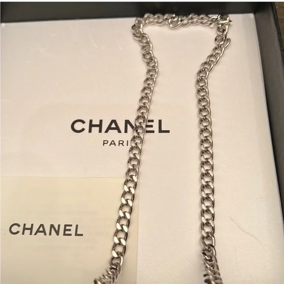 Chanel vintage Belt (or necklace) with Box and Tags - Picture 9 of 15